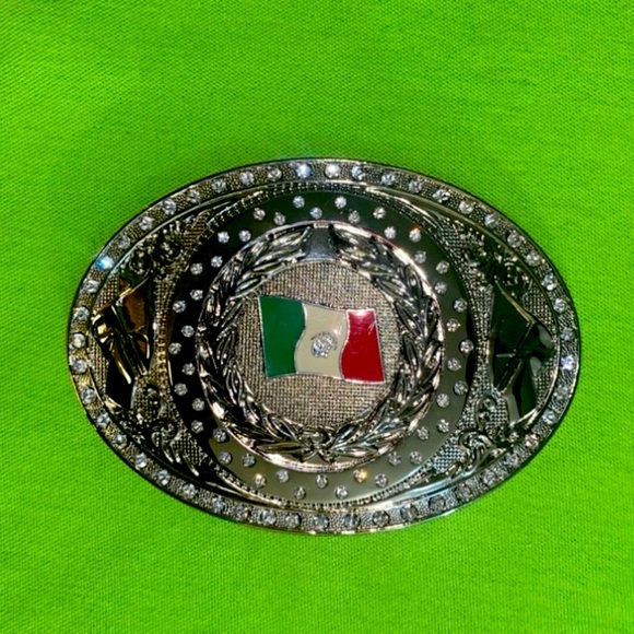 Mexican Flag Belt Buckle with crystals - Picture 1 of 2